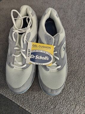 Dr. Scholl's Gel Cushion White & Light Gray Sneakers